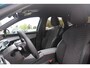 Peugeot 3008 1.2 Hybrid 145PK ALLURE AUTOMAAT | COMFORT STOELEN | STOEL / STUUR VERWARMING | DODEHOEK DETECTIE | 360° CAMERA | NAVIGATIE | 19" LICHTMETALEN VELGEN | DRAADLOOS APPLE CARPLAY / ANDROID AUTO | |