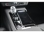 Volvo V90 2.0 T8 Plug-in hybrid AWD Ultra Executive Edition | Bowers & Wilkins Audio | Luchtvering | Extra getint glas | Gelamineerde ramen | 360 Camera | Massagefunctie voorstoelen | Geventileerde stoelen | Volvo Guard Alarm | Elektr. schuif-\-kanteldak |