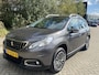 Peugeot 2008 1.2 PureTech Blue Lion | Navigatie | Parkeersensoren | Panorama dak |
