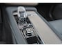 Volvo XC90 T8 Recharge AWD Ultimate Dark - Panorama/schuifdak - IntelliSafe Assist & Surround - 360º Camera - Bowers & Wilkins audio - Adaptieve LED koplampen - Verwarmde voorstoelen, stuur & achterbank - Parkeersensoren voor & achter - Elektr. bedienb. voorstoelen met geheugen - Head up display - Draadloze tel. lader - Extra getint glas - 22' LMV