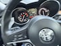 Alfa Romeo Stelvio 2.0 T AWD First Edition Pano | Leder | Camera | Memory | Stoelverw. | Cruise  08-2017 123.697 KM