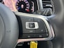 Volkswagen T-Roc 1.5 TSI R-Line / Digitaal dashboard / Navigatie / Camera / Parkeersensoren V+A / Dodehoek / P4