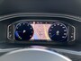 Volkswagen T-Roc 1.5 TSI R-Line / Digitaal dashboard / Navigatie / Camera / Parkeersensoren V+A / Dodehoek / P4