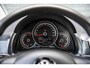 Volkswagen Up! 1.0 BMT move up! | Stoelverwarming | Airco | Maps & More