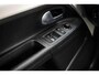 Volkswagen Up! 1.0 BMT move up! | Stoelverwarming | Airco | Maps & More