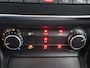 Mercedes-Benz A-klasse 180 Ambition | Navigatie | Sportstoelen | Airco | Bi Xenon | Cruise Control | Parkeersensoren | Apple Carplay/Android Auto |