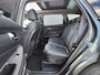 Hyundai Santa Fe 1.6 T-GDI PHEV Premium Sky Automaat / Dealer onderhouden / Afn. trekhaak 1.350 kg / Panoramadak / Navigatie / Lederen bekleding / Stuur-, voor- en achterstoelen verwarmd / 19" / Premium Audio / Apple Carplay / Android Auto