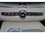 Volvo XC60 T6 Recharge AWD Plus Bright - Panorama/schuifdak - IntelliSafe Assist & Surround - Nappaleder - Stoelverwarming / -ventilatie - Parkeercamera achter - Parkeersensoren voor & achter - Elektr. bedienb. voorstoelen met geheugen - Draadloze tel. lader - Standkachel - 21' LMV