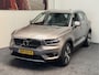 Volvo XC40 1.5 T4 RECHARGE INSCRIPTION AUTOMAAT LEDER NAVIGATIE STOEL EN STUUR VERWARMING CRUISE CONTROL APPLE CARPLAY/ANDROID RIJSTROOKSENSOREN  ACHTERUITRIJCAMERA UITKLAPBARE TREKHAAK ZEER MOOI !! Brgl