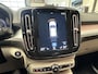 Volvo XC40 1.5 T4 RECHARGE INSCRIPTION AUTOMAAT LEDER NAVIGATIE STOEL EN STUUR VERWARMING CRUISE CONTROL APPLE CARPLAY/ANDROID RIJSTROOKSENSOREN  ACHTERUITRIJCAMERA UITKLAPBARE TREKHAAK ZEER MOOI !! Brgl