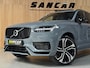 Volvo XC90 2.0 T8 Recharge AWD R-Design LONG RANGE |PANO|LUCHTVERING|TREKHAAK|H&K|360 CAM|22 INCH
