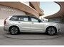 Volvo XC90 2.0 T8 Recharge AWD Ultimate Dark | Trekhaak | Bower & Wilkins Audio | Gelamineerd Glas | Luchtvering | PDC V+A+ 360 camera | Sportstoelen |