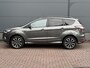 Ford Kuga 1.5 EcoBoost ST Line / Elektrisch wegklapbare Trekhaak, 2000 kg / Elektrische Achterklep / Stoel+Stuur Verwarming / Achteruitrij Camera / Voorruit Verwarming /
