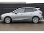BMW 2-Serie Active Tourer 218i Automaat | Leder | Panoramadak | Stoel-/Stuurverwarming | Elek. Trekhaak | Navigatie