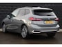 BMW 2-Serie Active Tourer 218i Automaat | Leder | Panoramadak | Stoel-/Stuurverwarming | Elek. Trekhaak | Navigatie
