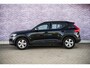 Volvo XC40 1.5 T2 Momentum Core | Carplay / Android Auto | Parkeercamera | DAB+ | Volvo on Call | LED | Climate Control | Navigatie | Parkeersensoren voor + achter |