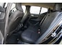 Volvo XC40 1.5 T2 Momentum Core | Carplay / Android Auto | Parkeercamera | DAB+ | Volvo on Call | LED | Climate Control | Navigatie | Parkeersensoren voor + achter |