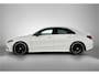 Mercedes-Benz A-klasse 180 AMG Limousine | NIGHT pakket | Multispaaks velgen | Sfeerverlichting | Spiegel pakket | Parkeer pakket + achter camera Inclusief 24 maanden MB Certified garantie voor Europa.