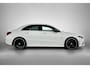 Mercedes-Benz A-klasse 180 AMG Limousine | NIGHT pakket | Multispaaks velgen | Sfeerverlichting | Spiegel pakket | Parkeer pakket + achter camera Inclusief 24 maanden MB Certified garantie voor Europa.