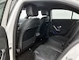 Mercedes-Benz A-klasse 180 AMG Limousine | NIGHT pakket | Multispaaks velgen | Sfeerverlichting | Spiegel pakket | Parkeer pakket + achter camera Inclusief 24 maanden MB Certified garantie voor Europa.