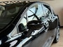 Renault Clio 0.9 TCe 90pk | Bose | R-Link Navi | 17 inch | Stoelverwarming | LED | Camera | 100% Dealer onderhouden!