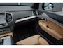 Volvo XC90 T8 Twin Engine 408Pk Aut. | Plug In Hybrid | AWD | Inscription | 7-Persoons | Panoramadak | Luchtvering | Achteruitrijcamera | 21'' | Ember Black
