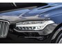 Volvo XC90 T8 Twin Engine 408Pk Aut. | Plug In Hybrid | AWD | Inscription | 7-Persoons | Panoramadak | Luchtvering | Achteruitrijcamera | 21'' | Ember Black