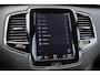 Volvo XC90 T8 Twin Engine 408Pk Aut. | Plug In Hybrid | AWD | Inscription | 7-Persoons | Panoramadak | Luchtvering | Achteruitrijcamera | 21'' | Ember Black