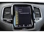 Volvo XC90 T8 Twin Engine 408Pk Aut. | Plug In Hybrid | AWD | Inscription | 7-Persoons | Panoramadak | Luchtvering | Achteruitrijcamera | 21'' | Ember Black