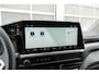 Volkswagen e-Transporter 218pk 34 L2H1 Life 64 kWh | Trekhaak | Navigatie | Laadvloer