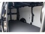 Volkswagen e-Transporter 218pk 34 L2H1 Life 64 kWh | Trekhaak | Navigatie | Laadvloer