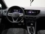 Volkswagen Polo 1.0 TSI R-Line Automaat | Apple carplay | Camera | Parkeersensoren | Cruise Control |