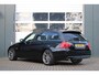 BMW 3-Serie Touring 318i Executive Clima/Cruise/Panodak/Bi-Xenon/Stoelverwarming/Navi/Bluetooth/Leder/PDC/RadioCD.AUX/18"LM/Isofix