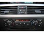 BMW 3-Serie Touring 318i Executive Clima/Cruise/Panodak/Bi-Xenon/Stoelverwarming/Navi/Bluetooth/Leder/PDC/RadioCD.AUX/18"LM/Isofix