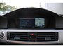 BMW 3-Serie Touring 318i Executive Clima/Cruise/Panodak/Bi-Xenon/Stoelverwarming/Navi/Bluetooth/Leder/PDC/RadioCD.AUX/18"LM/Isofix