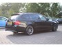 BMW 3-Serie Touring 318i Executive Clima/Cruise/Panodak/Bi-Xenon/Stoelverwarming/Navi/Bluetooth/Leder/PDC/RadioCD.AUX/18"LM/Isofix