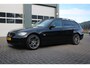 BMW 3-Serie Touring 318i Executive Clima/Cruise/Panodak/Bi-Xenon/Stoelverwarming/Navi/Bluetooth/Leder/PDC/RadioCD.AUX/18"LM/Isofix