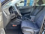 Hyundai Tucson 1.6 T-GDi Comfort / NL-Auto / 1e-Eigenaar / 177 PK / Cruise-Control / Climate-Control / Stoelverwarming V+A / Trekhaak / DAB Radio-Bluetooth / Navi / PDC-Achter met Camera / 17'' LMV / ENZ.