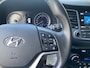 Hyundai Tucson 1.6 T-GDi Comfort / NL-Auto / 1e-Eigenaar / 177 PK / Cruise-Control / Climate-Control / Stoelverwarming V+A / Trekhaak / DAB Radio-Bluetooth / Navi / PDC-Achter met Camera / 17'' LMV / ENZ.