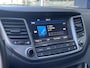 Hyundai Tucson 1.6 T-GDi Comfort / NL-Auto / 1e-Eigenaar / 177 PK / Cruise-Control / Climate-Control / Stoelverwarming V+A / Trekhaak / DAB Radio-Bluetooth / Navi / PDC-Achter met Camera / 17'' LMV / ENZ.