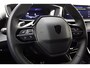Peugeot 2008 1.2 Hybrid 136 GT Automaat | Navigatie | Climate Control | Lichtmetalen Velgen | Cruise Control Adaptief | Keyless Entry & Start | Zwart Dak | Mirror Screen