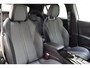 Peugeot 2008 1.2 Hybrid 136 GT Automaat | Navigatie | Climate Control | Lichtmetalen Velgen | Cruise Control Adaptief | Keyless Entry & Start | Zwart Dak | Mirror Screen