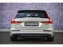 Volvo V60 2.0 T8 Twin Engine AWD Inscription | Adaptieve Cruise Control | Harman Kardon Audio | Parkeercamera | Trekhaak | Dodehoek Detectie | Stoel-/Voorruitverwarming | Nappa Lederen Bekleding + Stoelventilatie en massage |