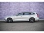 Volvo V60 2.0 T8 Twin Engine AWD Inscription | Adaptieve Cruise Control | Harman Kardon Audio | Parkeercamera | Trekhaak | Dodehoek Detectie | Stoel-/Voorruitverwarming | Nappa Lederen Bekleding + Stoelventilatie en massage |