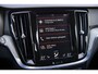Volvo V60 2.0 T8 Twin Engine AWD Inscription | Adaptieve Cruise Control | Harman Kardon Audio | Parkeercamera | Trekhaak | Dodehoek Detectie | Stoel-/Voorruitverwarming | Nappa Lederen Bekleding + Stoelventilatie en massage |