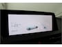 Kia EV6 Light Edition 58 kWh - SOH 98,9% - Stoel-/stuurverwarming - Cruise Control - Apple CarPlay/Android Auto - Navigatie - Fabrieksgarantie tot 08-2031