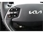 Kia EV6 Light Edition 58 kWh - SOH 98,9% - Stoel-/stuurverwarming - Cruise Control - Apple CarPlay/Android Auto - Navigatie - Fabrieksgarantie tot 08-2031