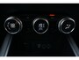 Renault Captur 1.6 E-Tech Plug-in Hybrid 160 Initiale Paris Trekhaak | 360° Camera | Stoelverw. * All in prijs *