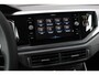 Volkswagen Polo 1.0 TSI 110PK DSG R-LINE / FULL BLACK / VERLAGINGSVEREN / APPLE CARPLAY / LED KOPLAMPEN / DIGITAL DASCH / MAXTON