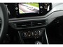 Volkswagen Polo 1.0 TSI 110PK DSG R-LINE / FULL BLACK / VERLAGINGSVEREN / APPLE CARPLAY / LED KOPLAMPEN / DIGITAL DASCH / MAXTON